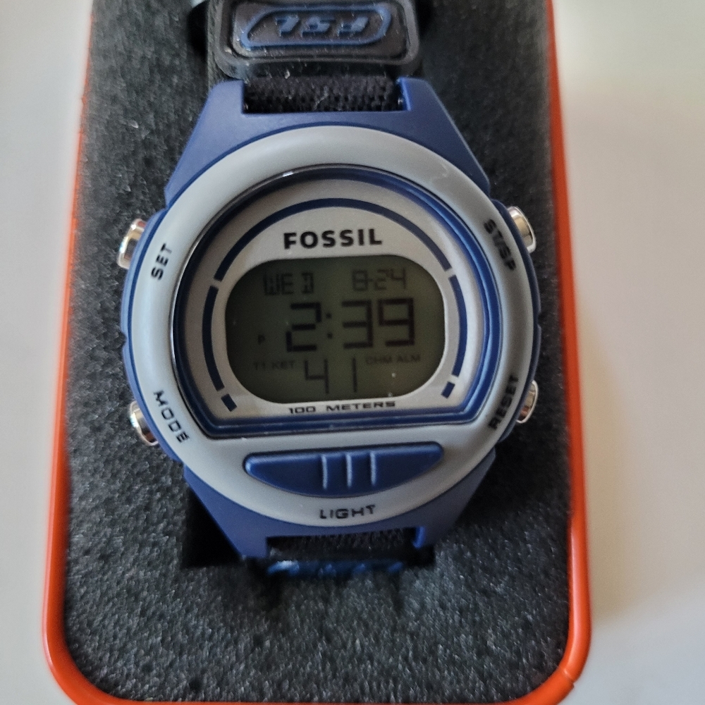 FOSSIL Men's Sports FSL Timer Black Digital Watch Model DQ 1170
